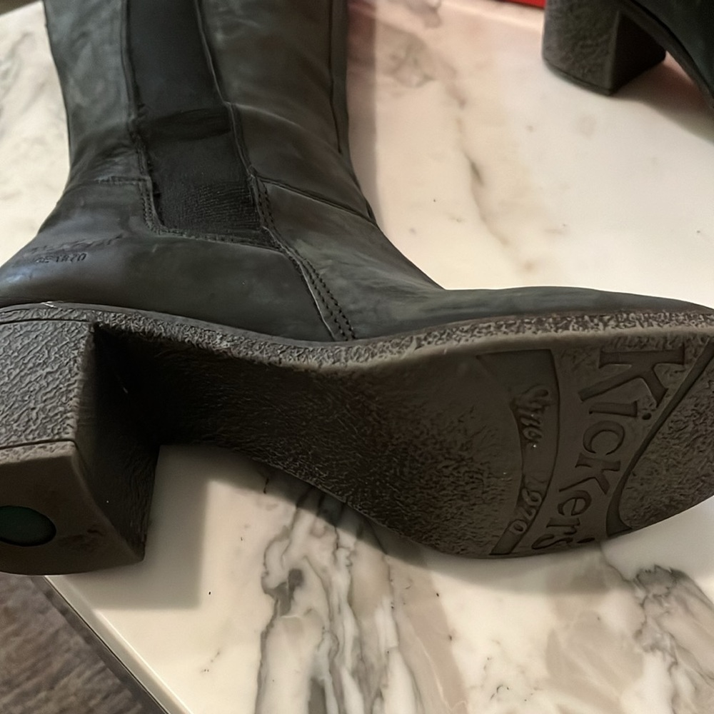Kickers Black high boots suede size 10 💫💫💫 - Picture 3 of 4